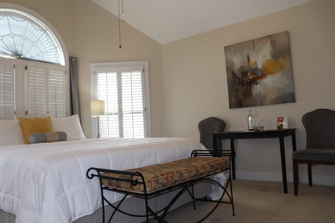 Pleasanton Courtyard Bed And Breakfast Fayetteville Exteriér fotografie