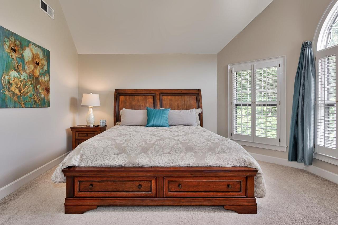 Pleasanton Courtyard Bed And Breakfast Fayetteville Exteriér fotografie